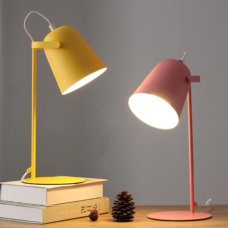 Nordic LED-Schreibtischlampe