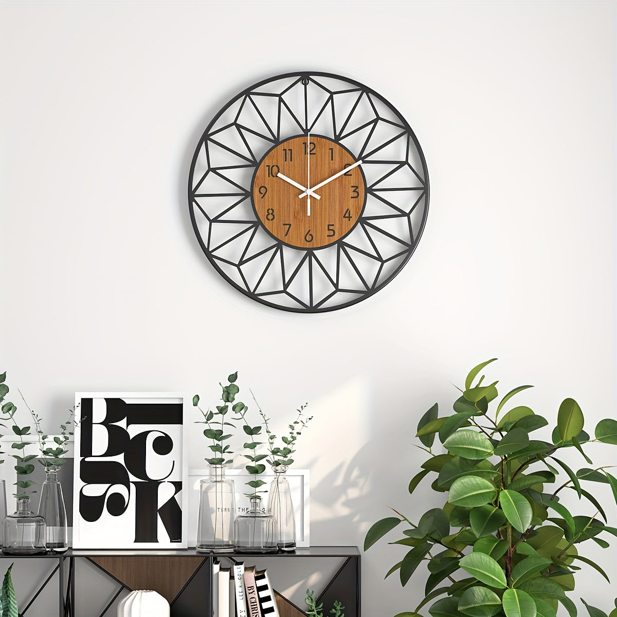 Metall-Wanduhr mit Holzmitte