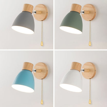 Macaron Wandleuchte aus Holz und Eisen