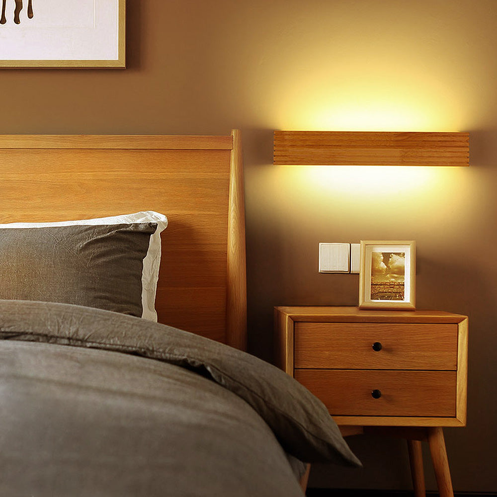 Holz LED-Wandleuchte minimalistisch