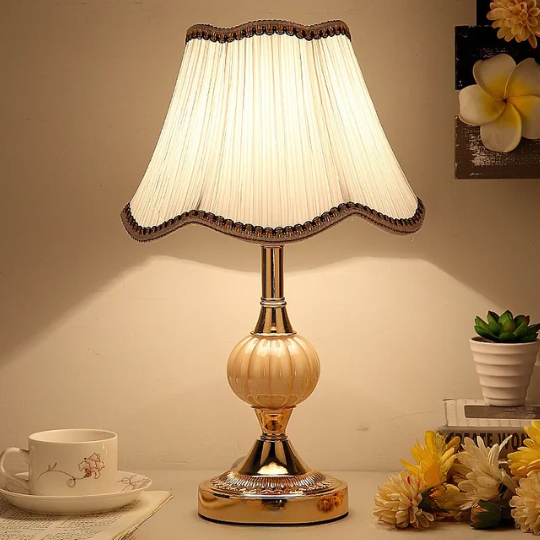 Quixy Tischlampe mit Blumenschirm