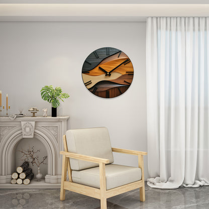 Geriffelte Wanduhr in Holzoptik