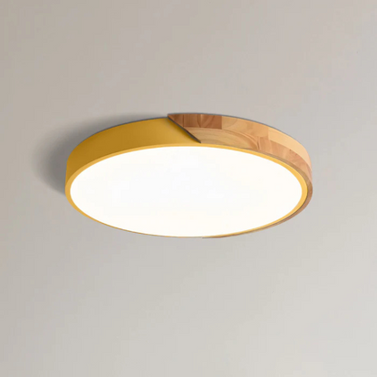 Nordische LED-Deckenleuchte mit Holzrand