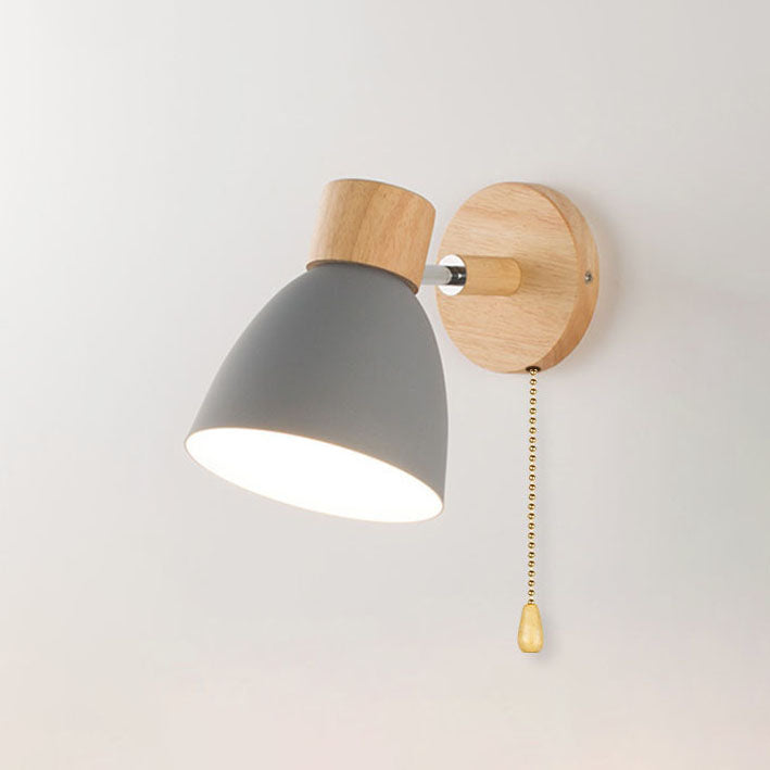 Macaron Wandleuchte aus Holz und Eisen