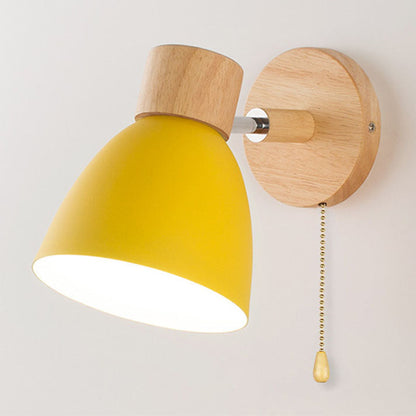 Macaron Wandleuchte aus Holz und Eisen
