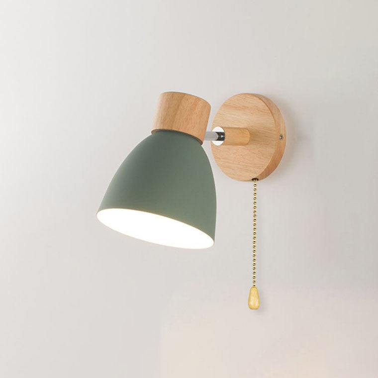 Macaron Wandleuchte aus Holz und Eisen