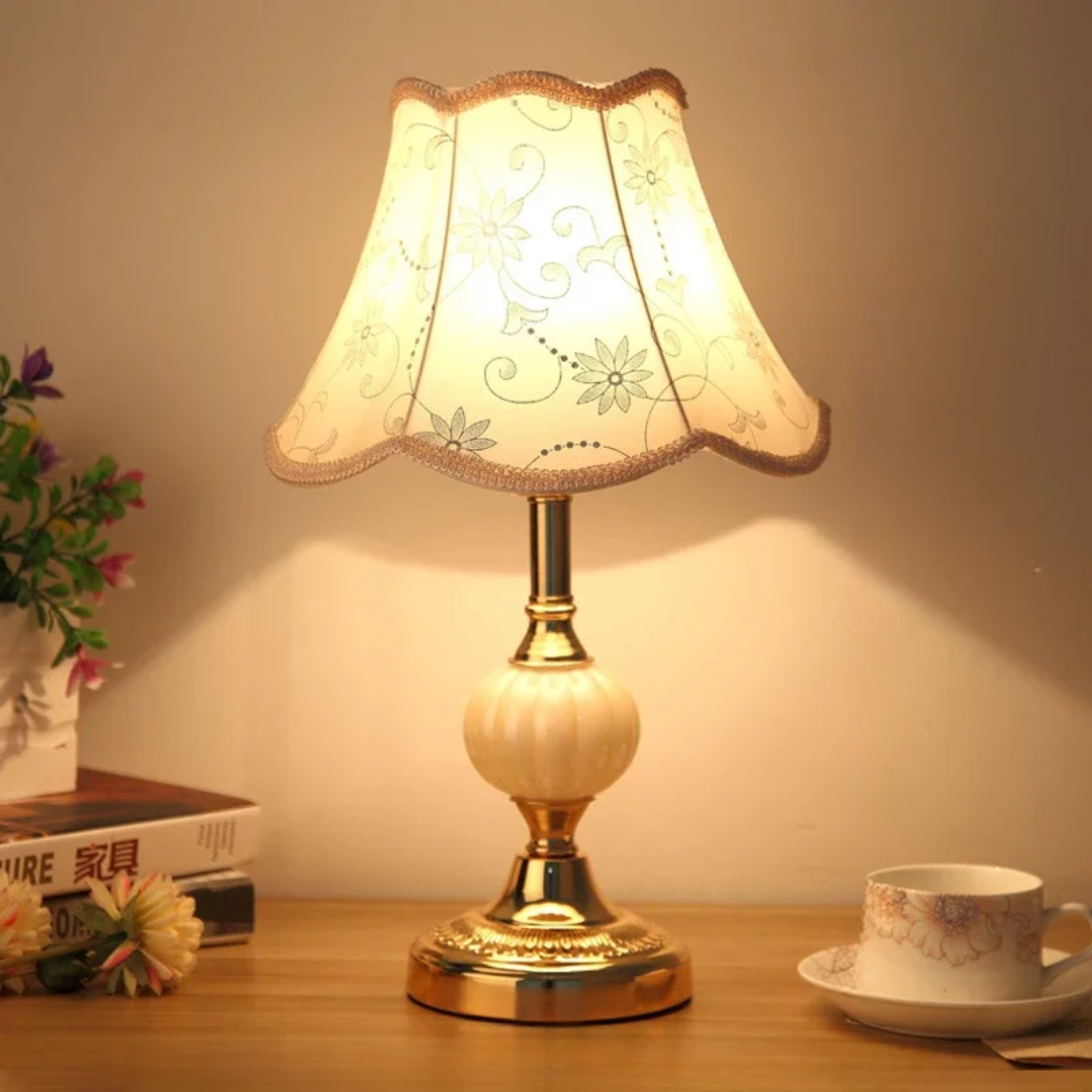 Quixy Tischlampe mit Blumenschirm