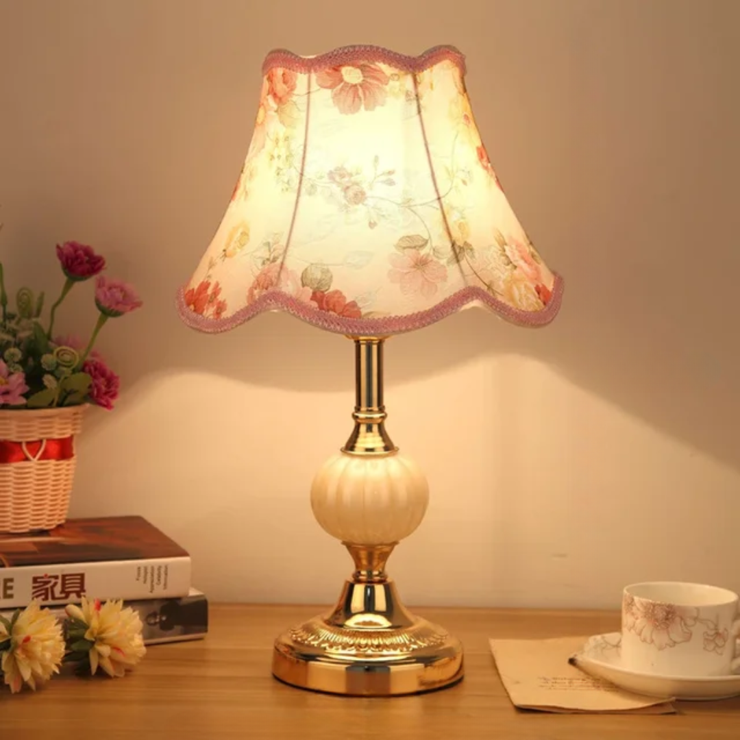 Quixy Tischlampe mit Blumenschirm