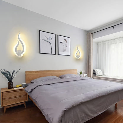 Flammenförmige LED-Wandleuchte