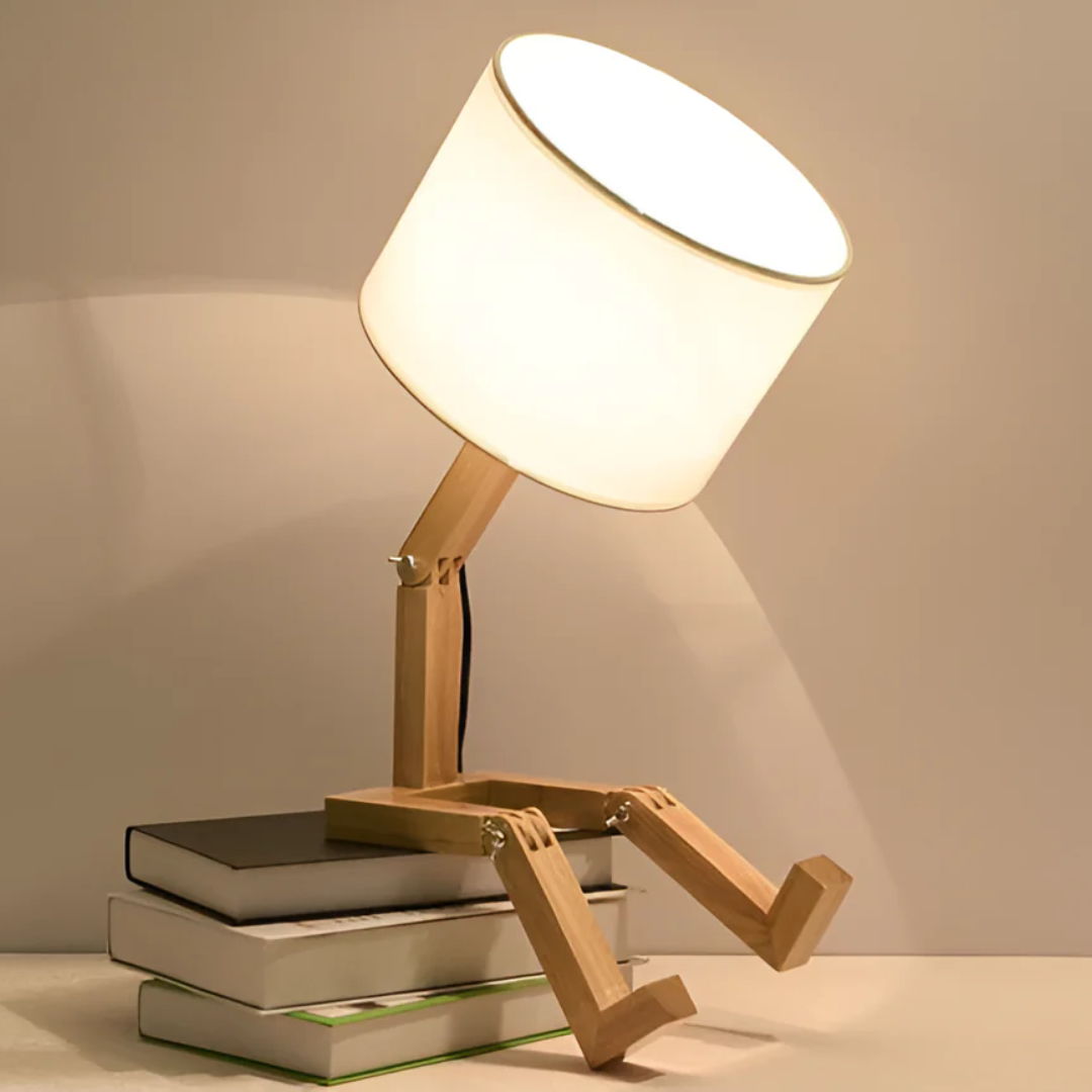 Rilna Tischlampe aus Massivholz