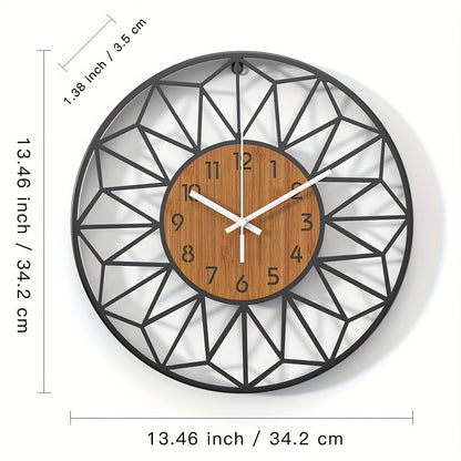 Metall-Wanduhr mit Holzmitte
