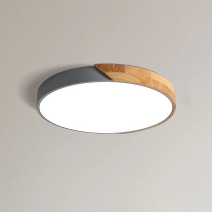 Nordische LED-Deckenleuchte mit Holzrand