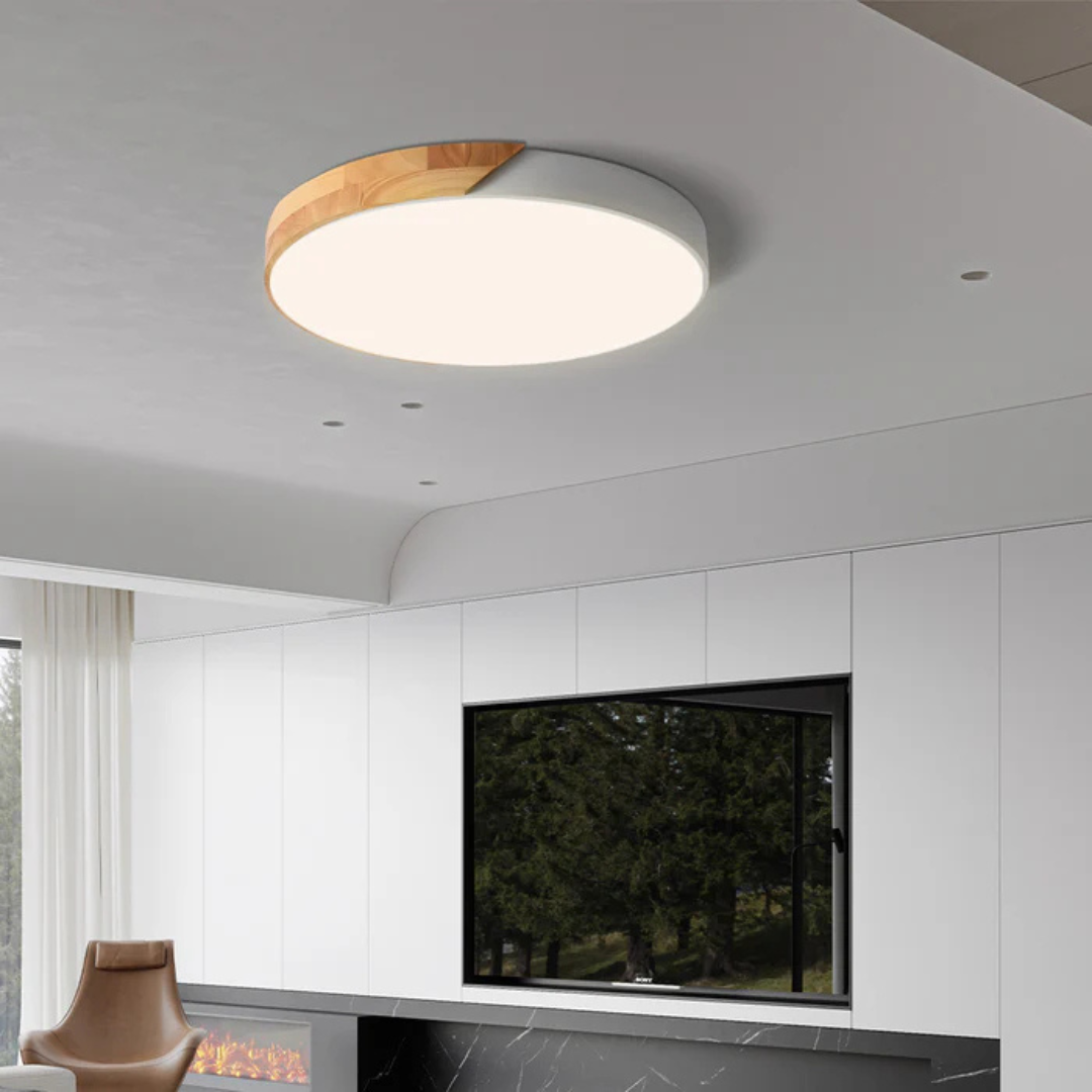 Nordische LED-Deckenleuchte mit Holzrand