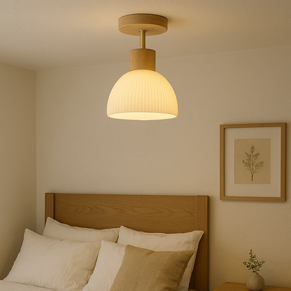Ailse Deckenleuchte aus Holz und Glas