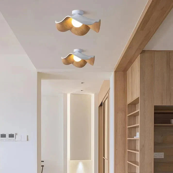 Lotus-Deckenleuchte in Holzoptik