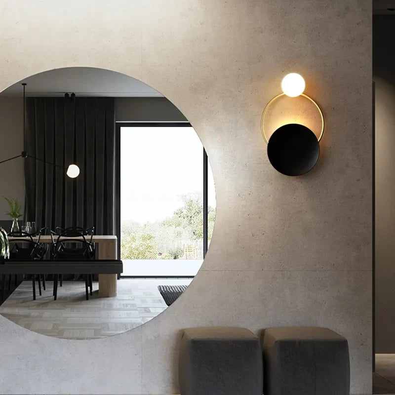 Designer Glas-Wandleuchte mit Halo
