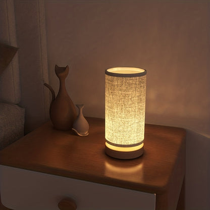 Holz-Tischlampe mit Leinenschirm
