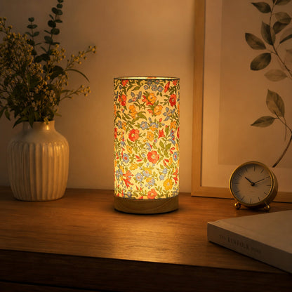 Holz-Tischlampe mit Leinenschirm