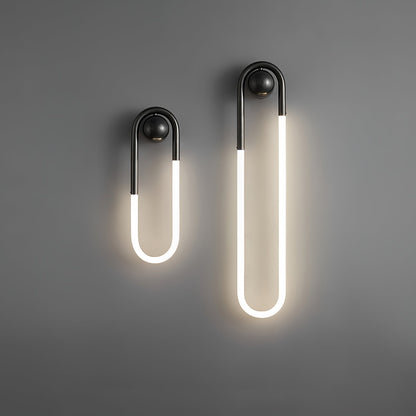 Loop LED-Wandleuchte in Messing oder Schwarz