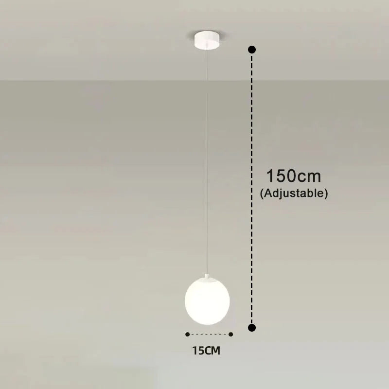 Luna Pendelleuchte mit Opalglaskugel