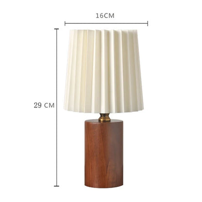 Tischlampe mit Plisseeschirm