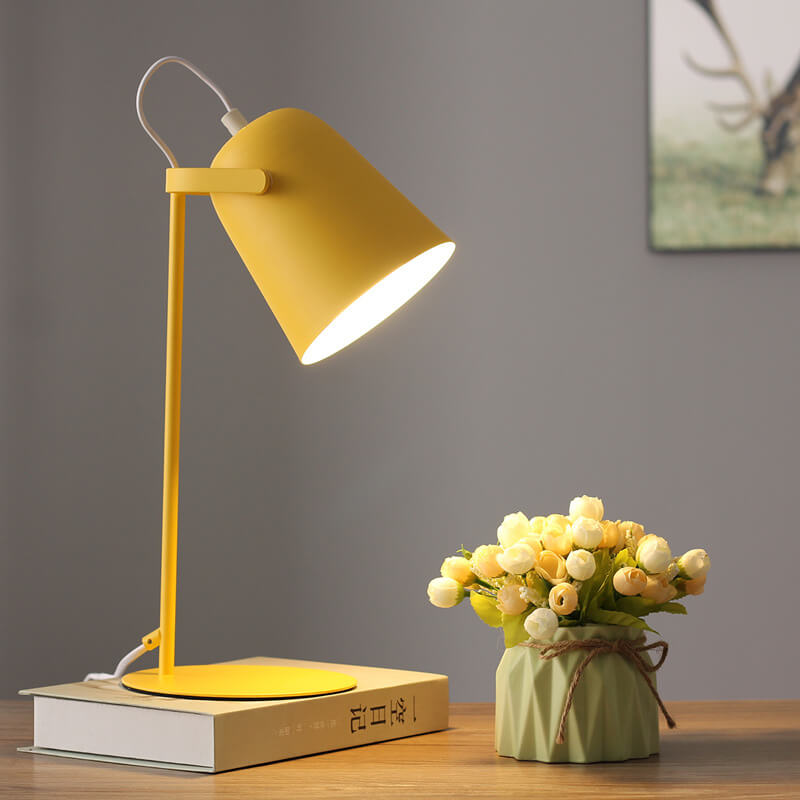Nordic LED-Schreibtischlampe
