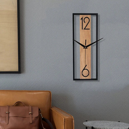Rechteckige Wanduhr in Holzoptik