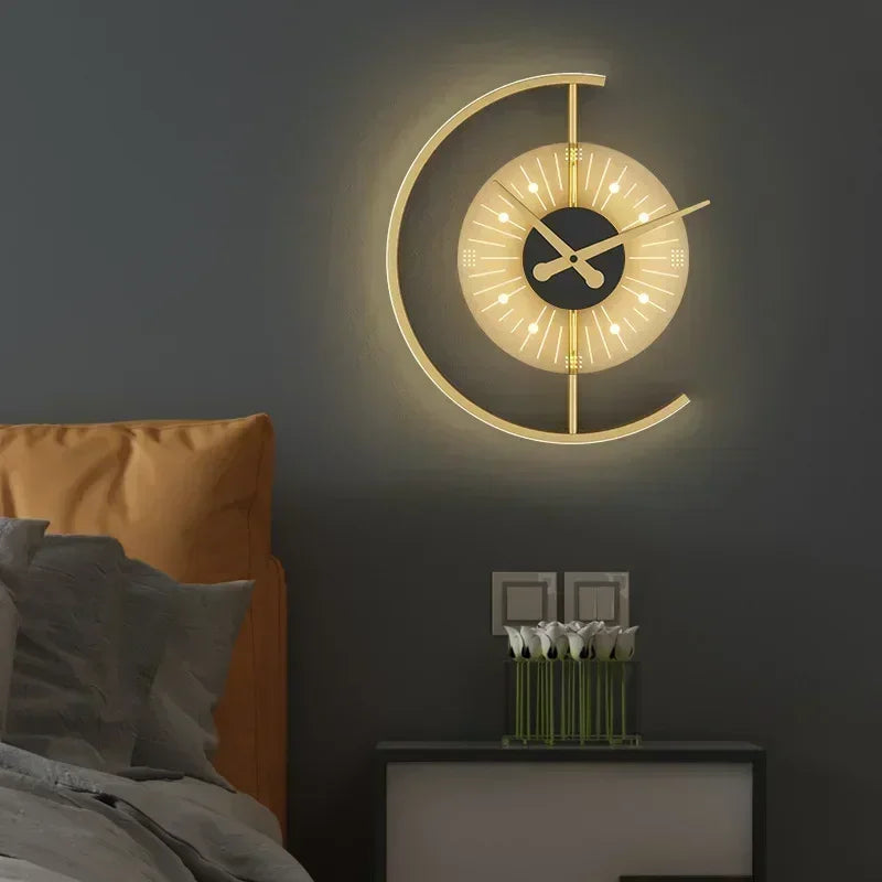 Lunaris Wanduhr mit LED-Licht
