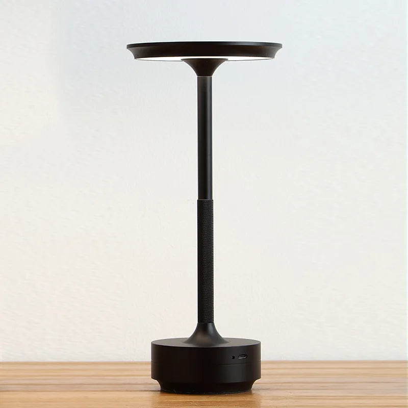 Akku-Touch-Tischlampe aus Aluminium