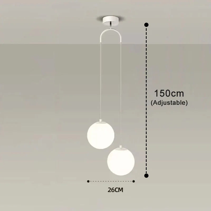 Luna Pendelleuchte mit Opalglaskugel