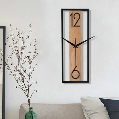 Rechteckige Wanduhr in Holzoptik