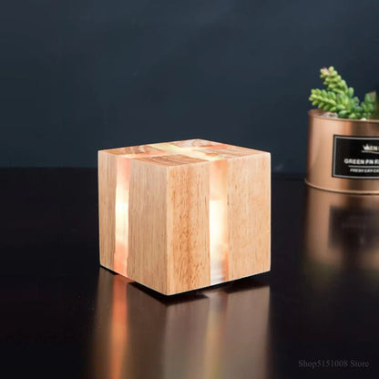 WoodAura Wandleuchte aus Holz und Harz