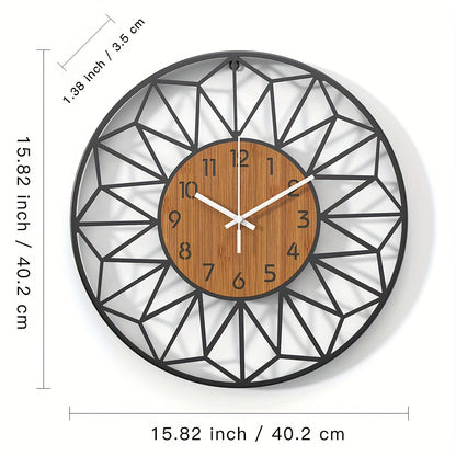 Metall-Wanduhr mit Holzmitte