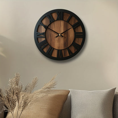Vintage Holz-Wanduhr mit römischen Ziffern