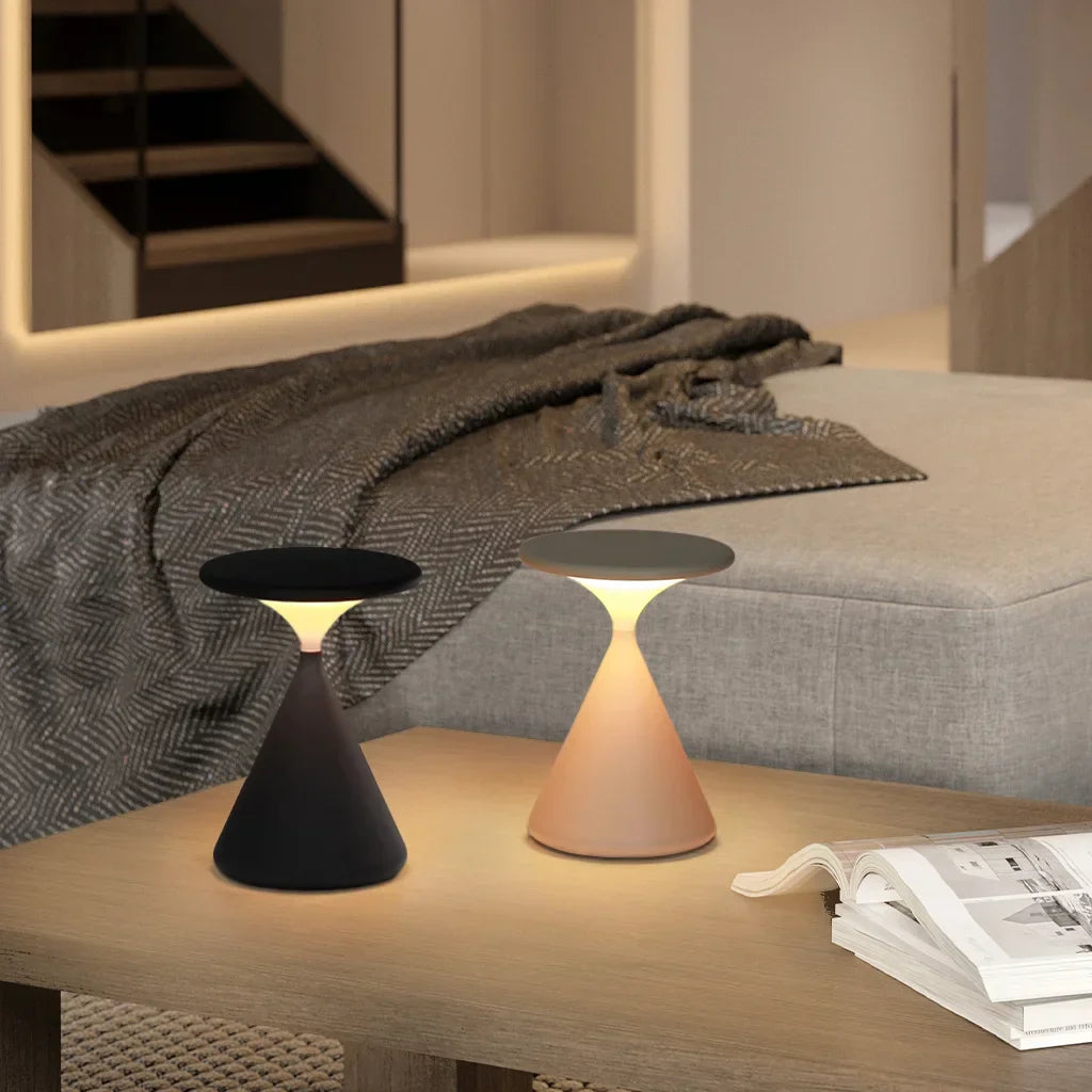 Aurora Akku-Tischlampe im Sanduhrdesign