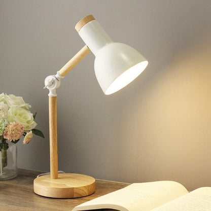 Nordische Holz-LED-Schreibtischlampe